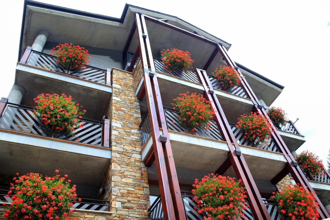 Vista Arinsal Apartments Buitenkant foto